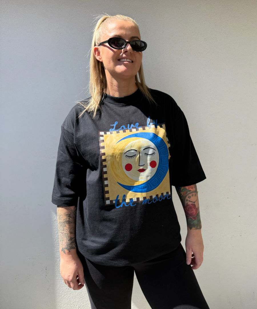 Love by the moon Tee